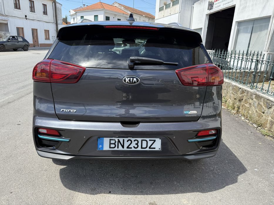KIA NIRO ELECRTICA 204 CV 150 kw (RESERVADO)