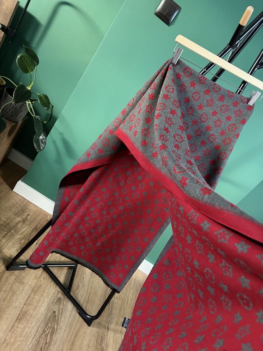 Szal szalik paszka czerwona  dwustronny szara wełna wool wiskoza louis vuitton viscose soft dlugi szal