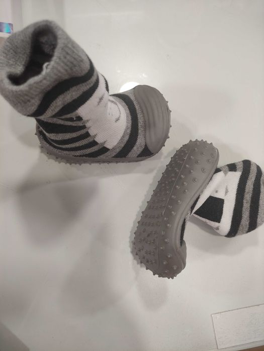 Meia / sapatilhas para crianças