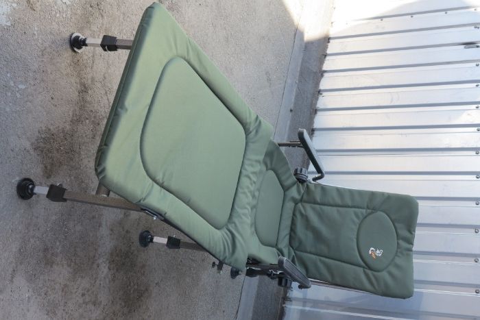 Кресло Польша F5R NEW карповое Elektrostatyk с подлокотниками