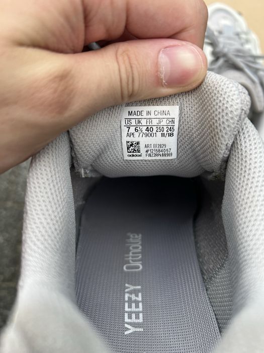 Adidas Yeezy Boost 700 V2 Static buty sneakersy szare białe 40