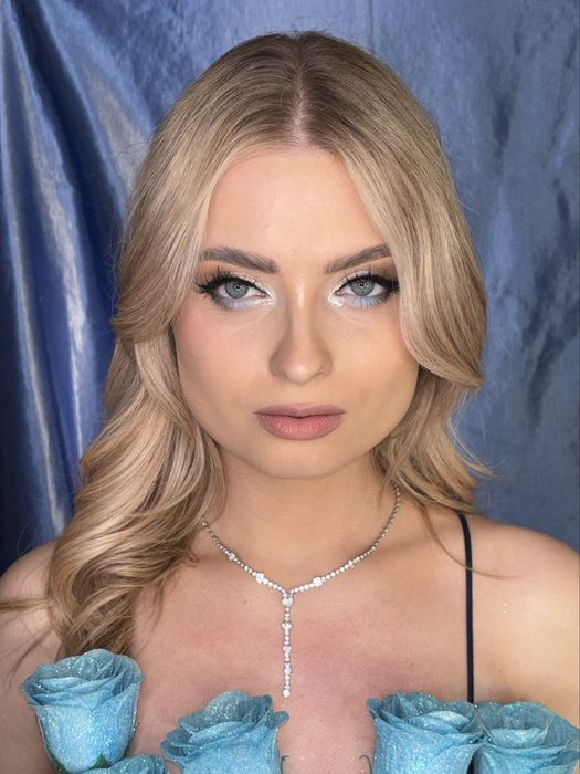 uaługa mobilna : makijaż / stylizacja brwi i rzęs / manicure
