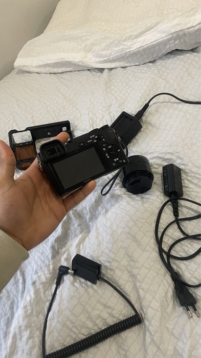 Camera sony a6300 com todos os componentes inclusos