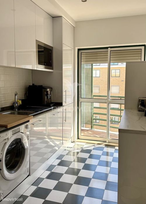 Apartamento T2 em São Domingos de Benfica