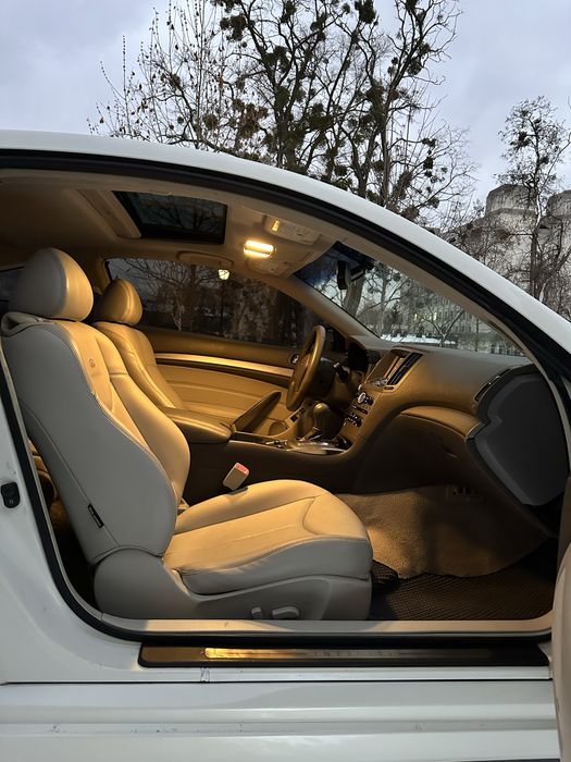 Infiniti G37 Coupe 2010