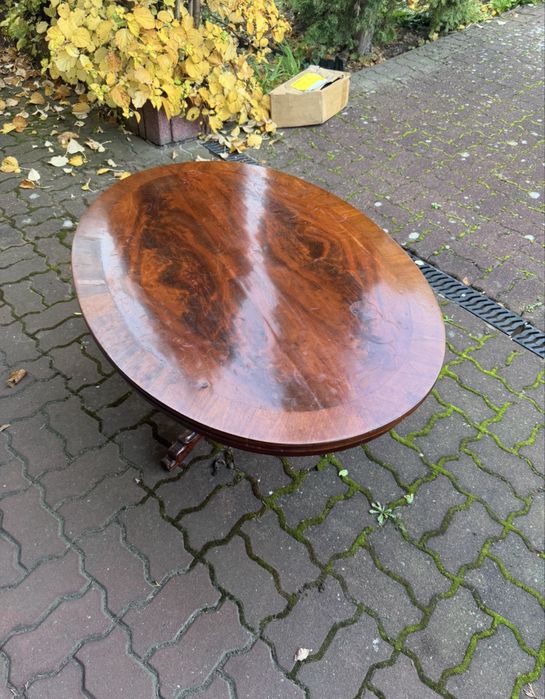 Stół kawowy w stylu Biedermeier