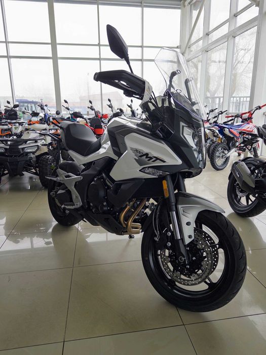 Мотоцикл CFMOTO 700MT