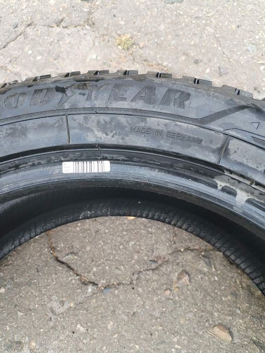 Гудиер ультрагрип 225/55/R18 шип