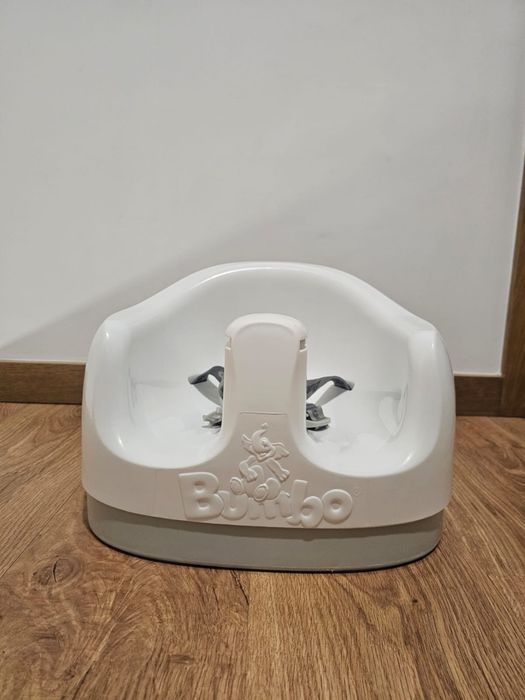 Bumbo - assento evolutivo