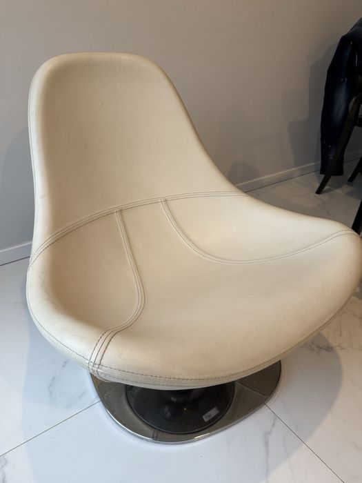 Fotel obrotowy ze skóry Ikea Tirup