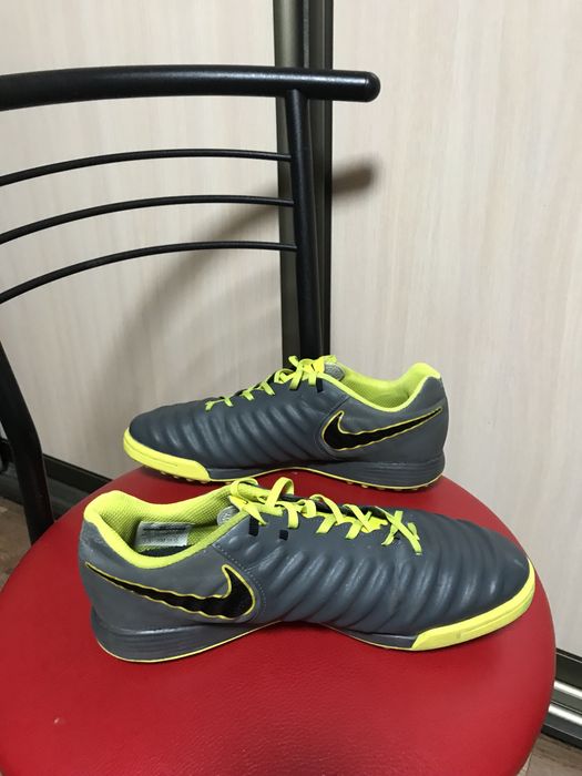 Сороконіжки nike tiempo legend-42-26,5 см