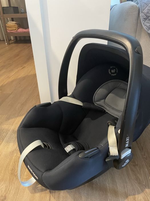 Ovo maxicosi Tinca com base isofix