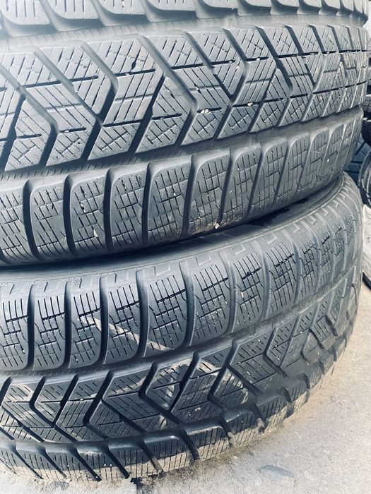 235 55 18 Pirelli Scorpion Winter 85% 2023 Шини Зима