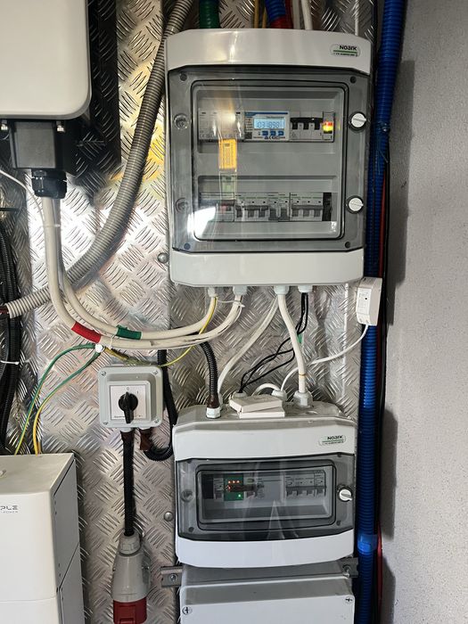 Elektryk, instalacje i pomiary elektryczne, naprawa, montaż, usługi