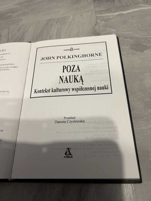Poza nauką Kontekst kulturowy współczesnej nauki