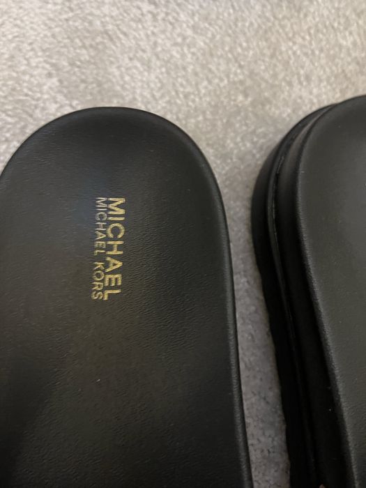 Micgael Kors nerka klapki r.38