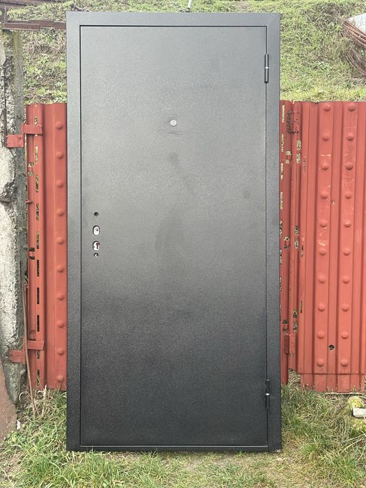 Вхідні технічні двері  оптом входные двери опт метал 1 мм