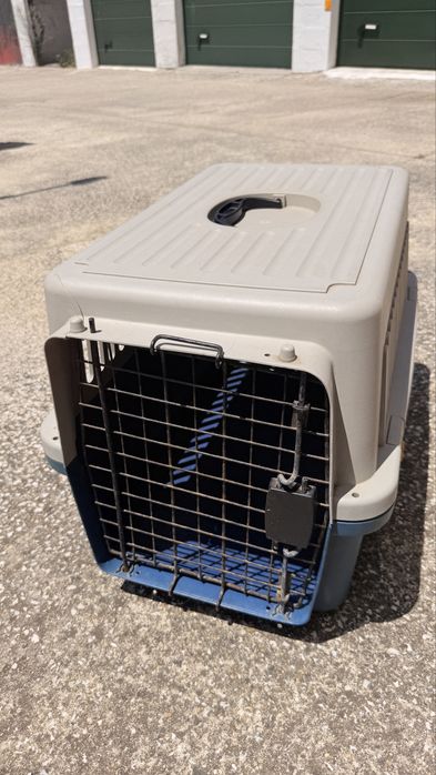 Vendo caixa transporte para cães