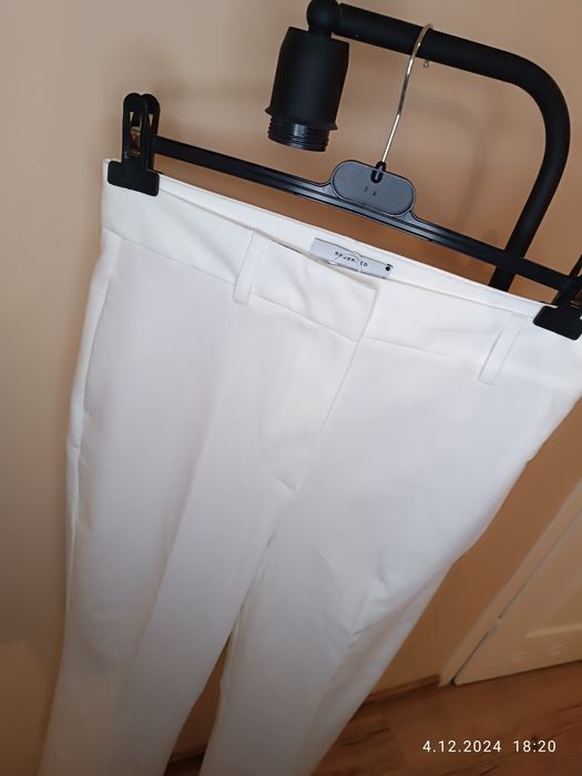 Nowe wizytowe spódnie Reserved L
