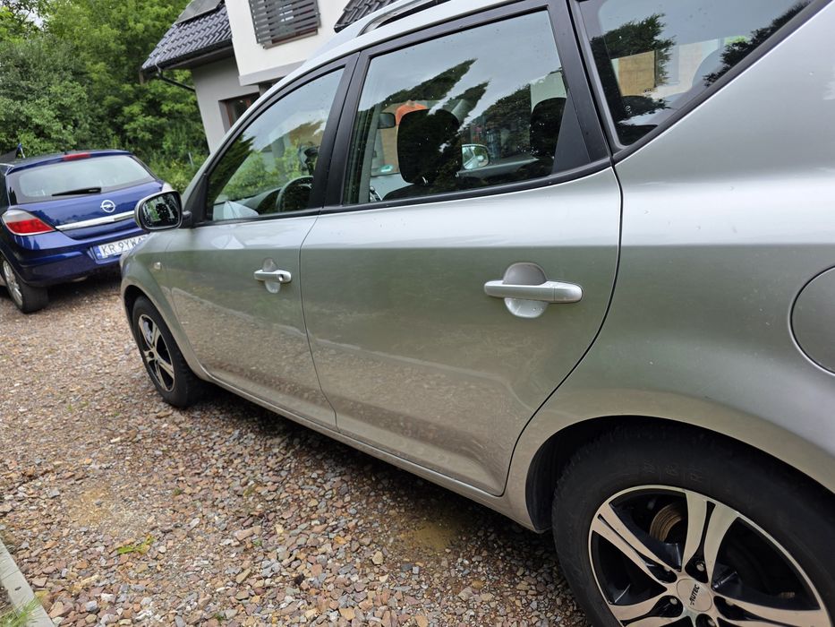 KIA ceed 2011 1.4 benzyna