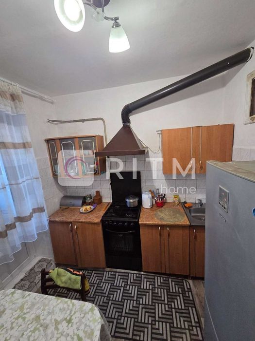 Продається 1-кімнатна квартира в цегляному будинку