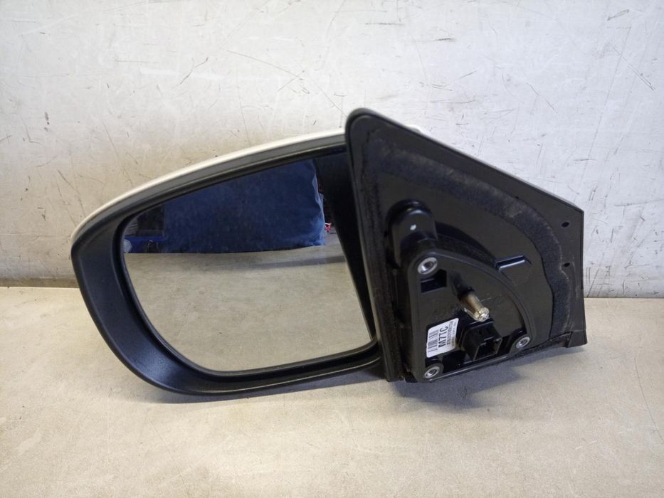 Retrovisor Esquerdo Hyundai Ix35 Ellm