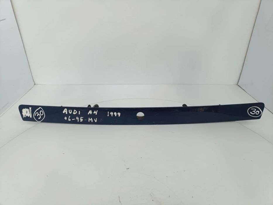 Friso tampa mala / régua luzes matricula AUDI A4 (8D2, B5)