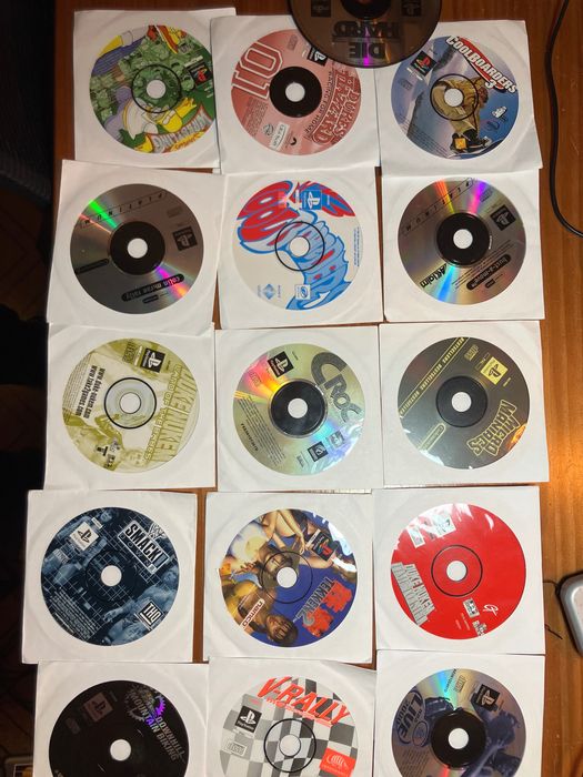 Playstation  SCPH-1002 + 16 Jogos