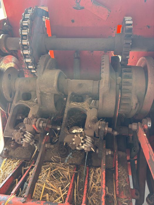 Прес підбирач Simpa Z 224