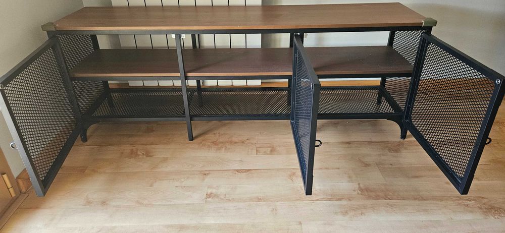 Móvel TV Ikea FJÄLLBO - Bom estado