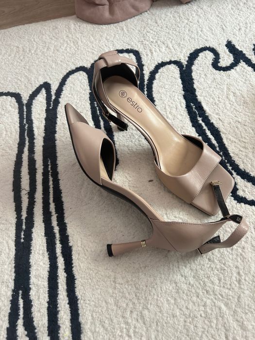 Жіночі босоніжки