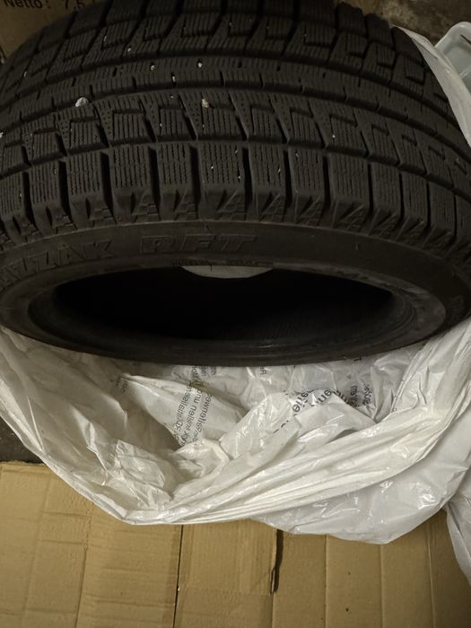 Резина 245/50/18 в гарному стані