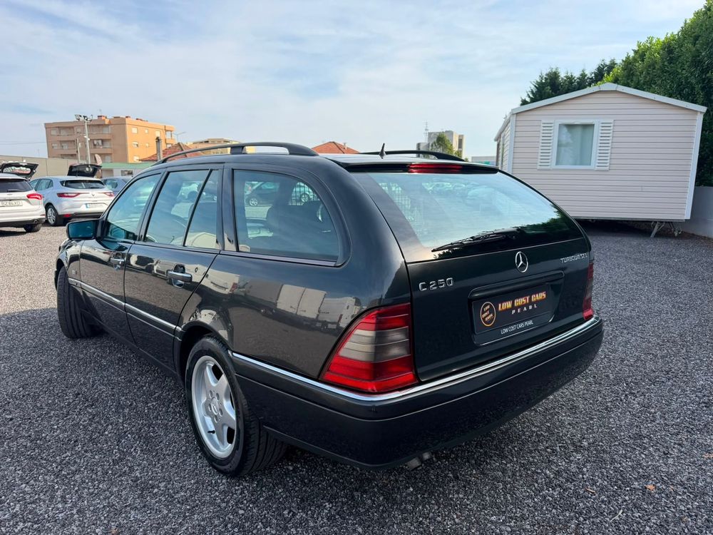 alt