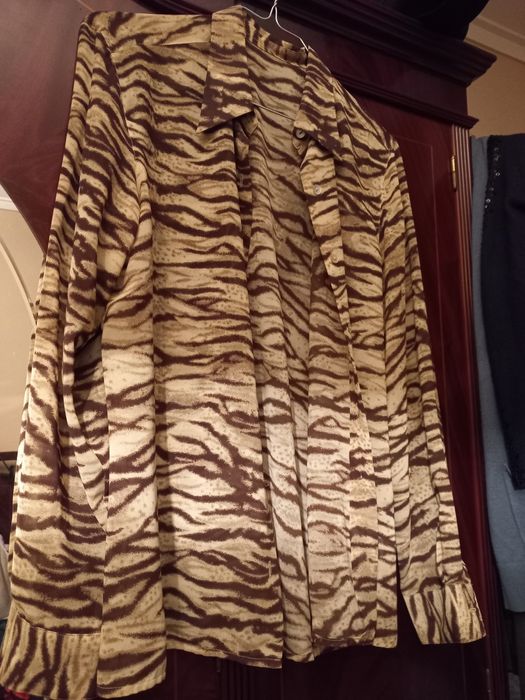 Camiseiro novo com efeito leopardo