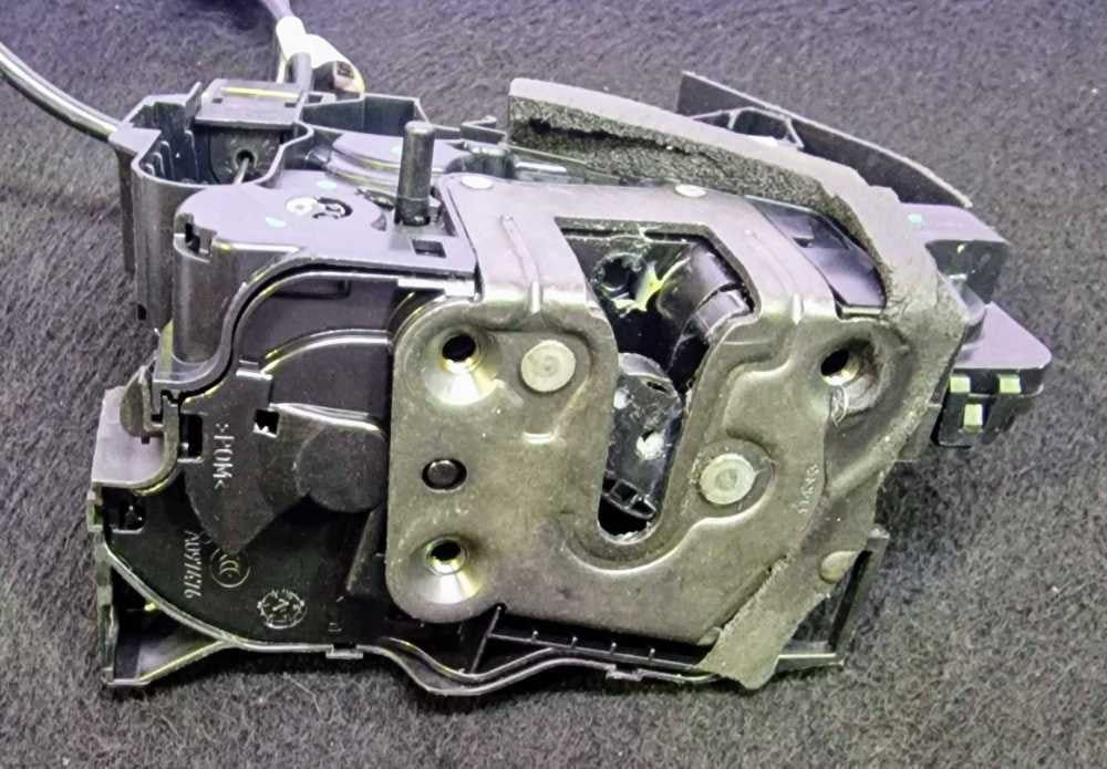 Fechadura / Fecho Porta Trás Direito 16943021 - RENAULT MEGANE IV Sport Tourer
