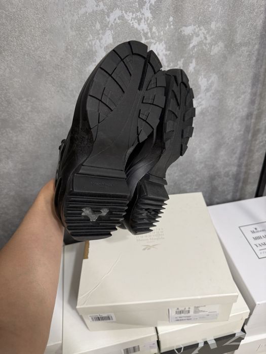 Maison Margiela Tabi x Reebok Instapump Black