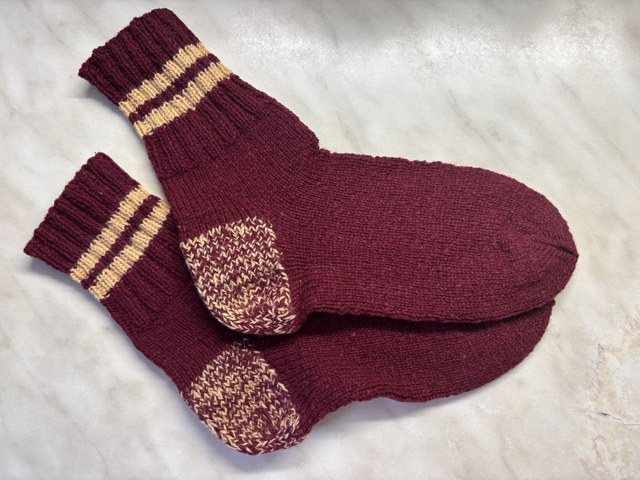Носки шерстяные . Вязаные носки . Ручная работа .