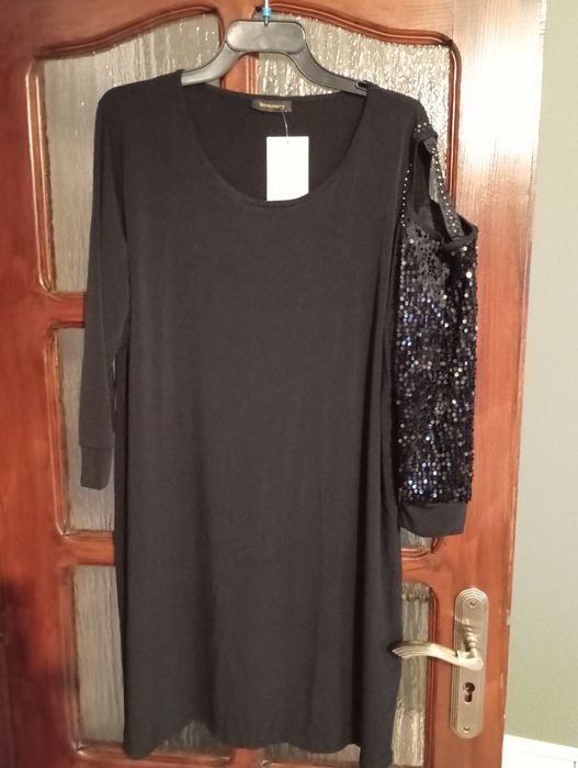 Sukienka mała czarna