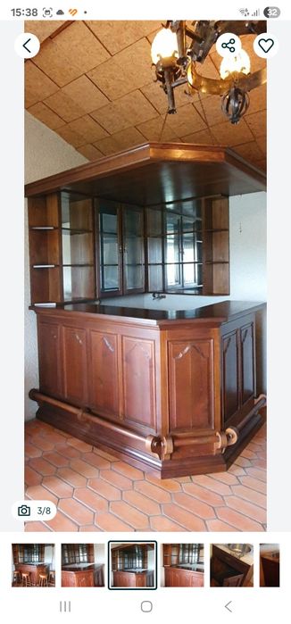 Bar de canto em madeira maciça