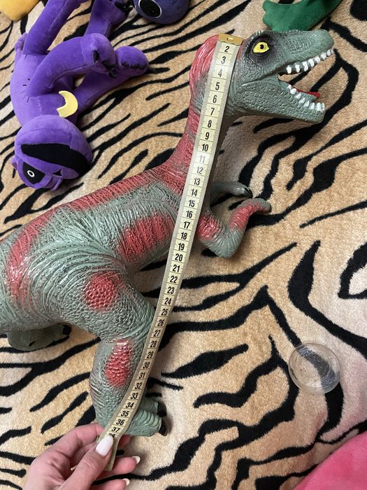 Игрушка динозавр