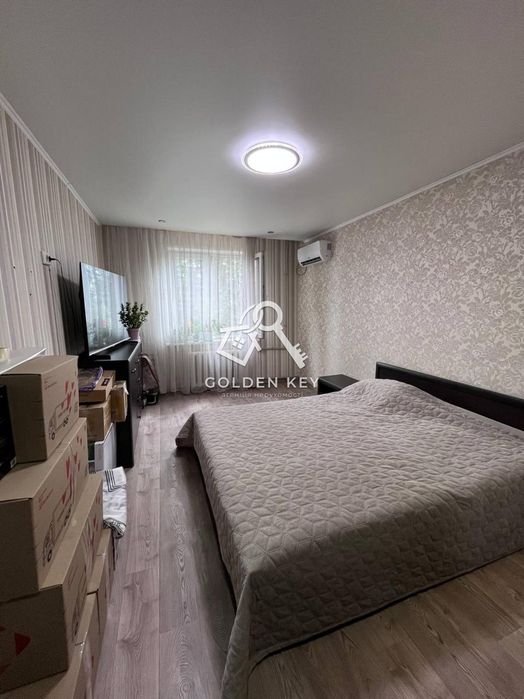 Продаж двокімнатної квартири по пр-т Миру