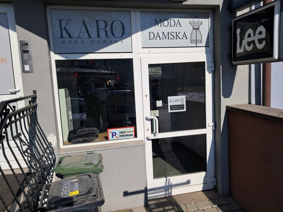 Lokal użytkowy o powierzchni użytkowej ok 35m 2, położony na parterze.