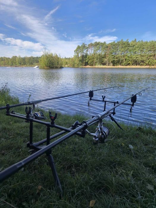 2 wędki karpiowe  13ft. 3.5 lbs z kołowrotkami