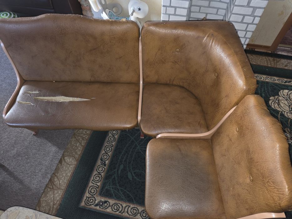 Продам уголок кухонний