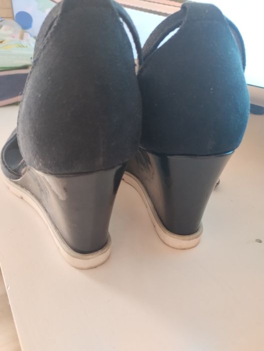 Buty czarne damskie na koturnie rozmiar 38 Graceland czarne