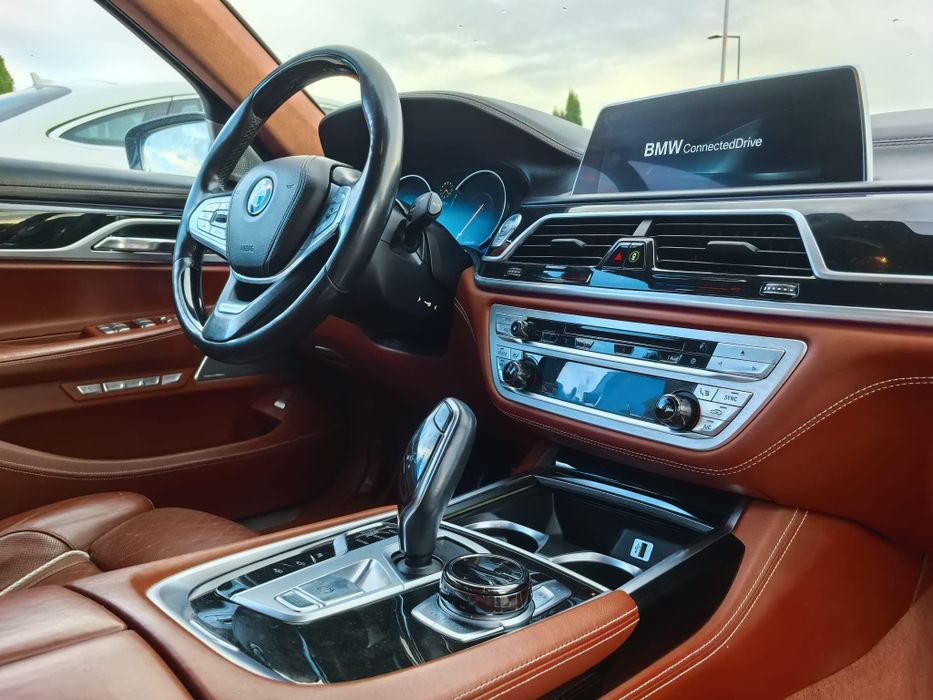 BMW 750Li Xdrive Salon Fa vat 23% konfig na 746 tys