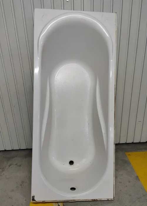 Banheira em acrílico em bom estado