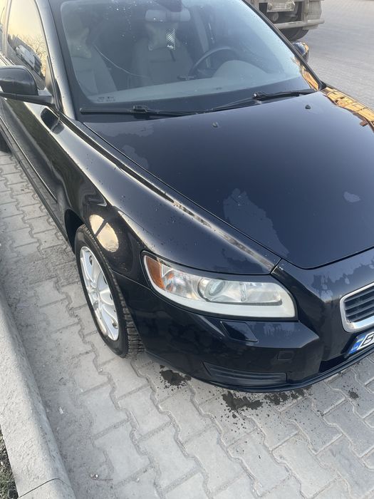 Volvo v50 2008 рік  Base