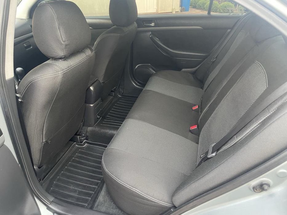 Toyota Avensis 2008рік