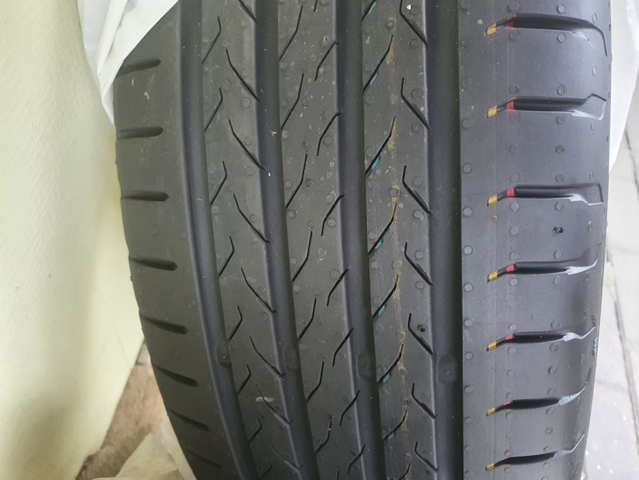 Opony letnie Continental 215/60 18r